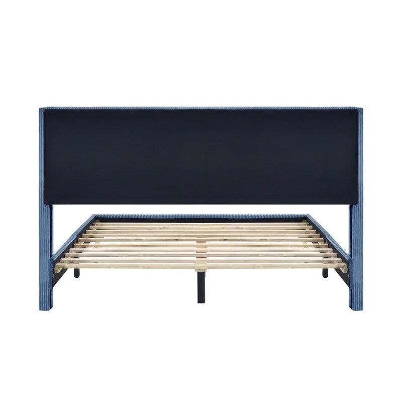 Lit plateforme élégant en bois tapissé avec tête de lit capitonnée